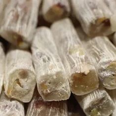 Peeled marshmallow root pieces